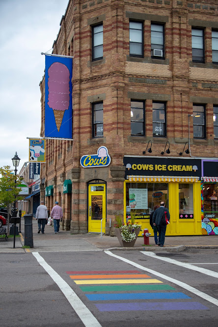 Lody Cows, Charlottetown