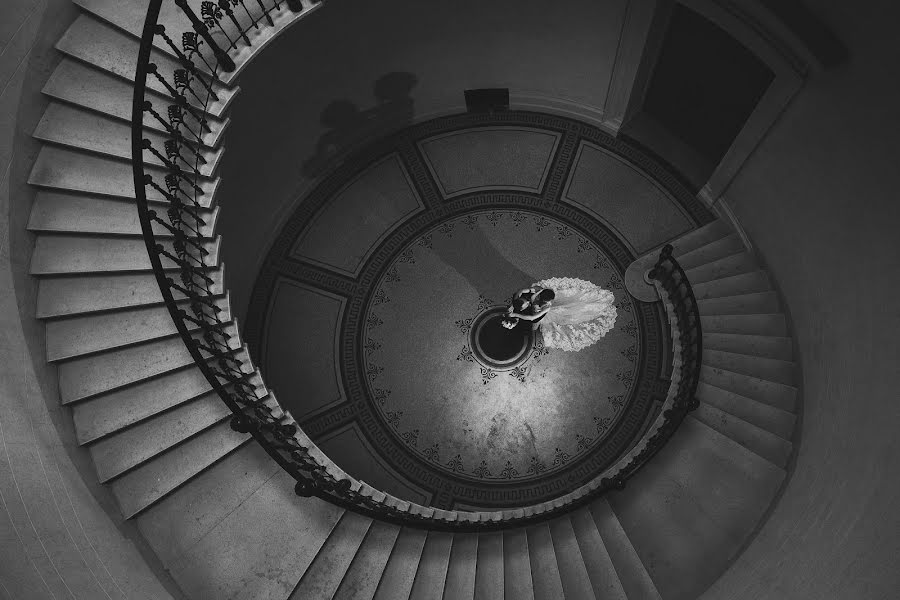 Fotógrafo de casamento Janos Szilvasi (szilvasijanos). Foto de 20 de agosto 2020