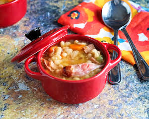 Navy Bean And Ham Soup (In a Crock Pot)