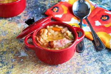 Navy Bean And Ham Soup (In a Crock Pot)