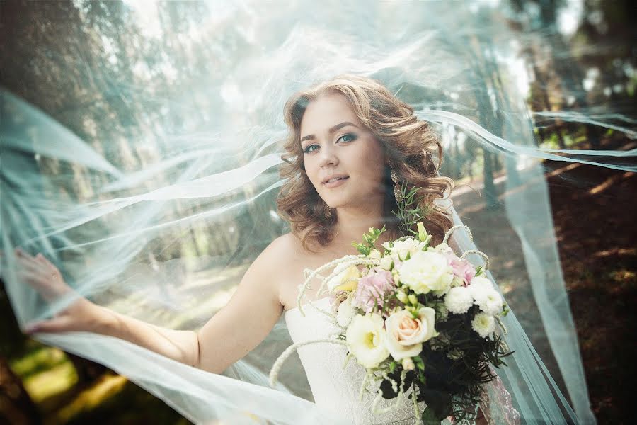 結婚式の写真家Irina Zhdanova (novaphoto)。2016 9月7日の写真