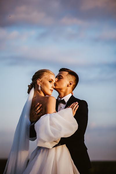 Fotógrafo de casamento Zhanna Sarkisyan (janik). Foto de 25 de julho 2022