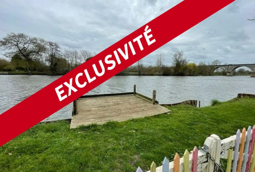  Vente Terrain à bâtir - 853m² à Noyen-sur-Sarthe (72430) 