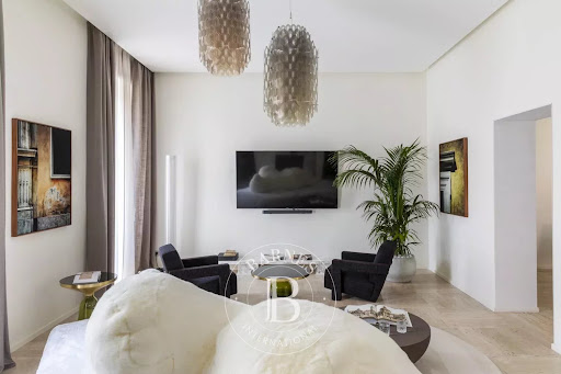 Apartment 4