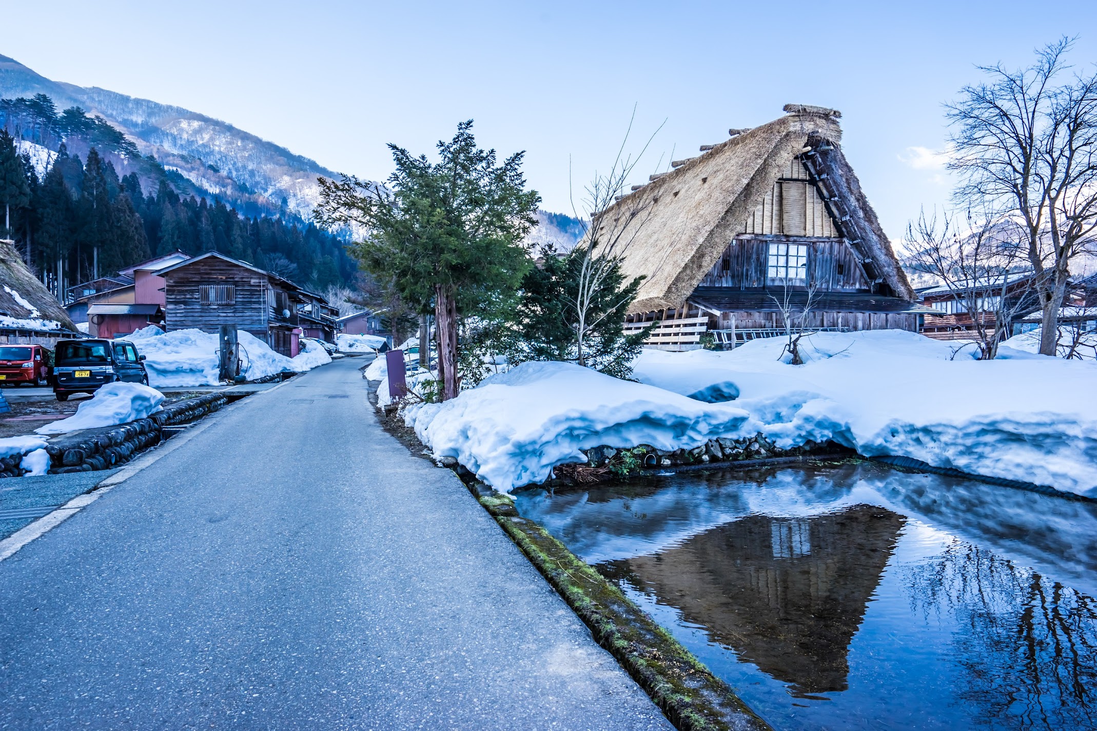 Shirakawa-go morning5