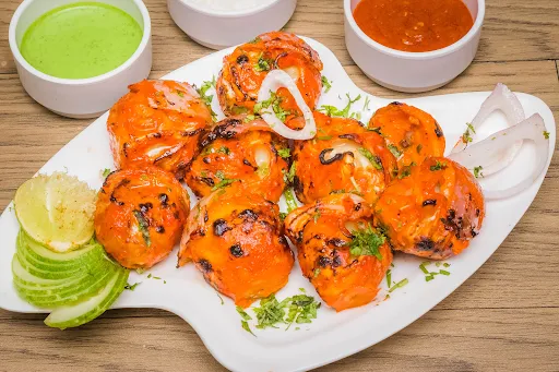 Chicken Tandoori Momos [8 Pieces]