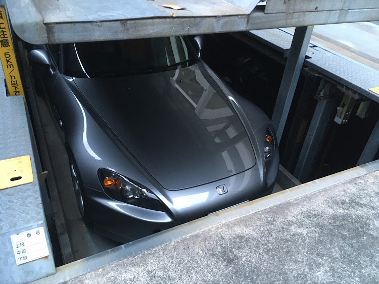 S2000の洗車・DIY・車高調整・S2000・オープンカーに関するカスタム事例の投稿画像2枚目