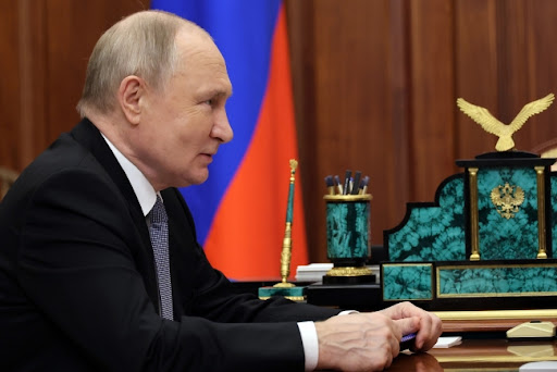 Putin u novogodišnjem obraćanju : Nikad se nećemo povući