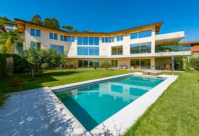 Maison avec piscine et jardin 3