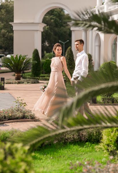 Wedding photographer Sasha Kuzmina (sashakuzminapro). Photo of 10 September 2019