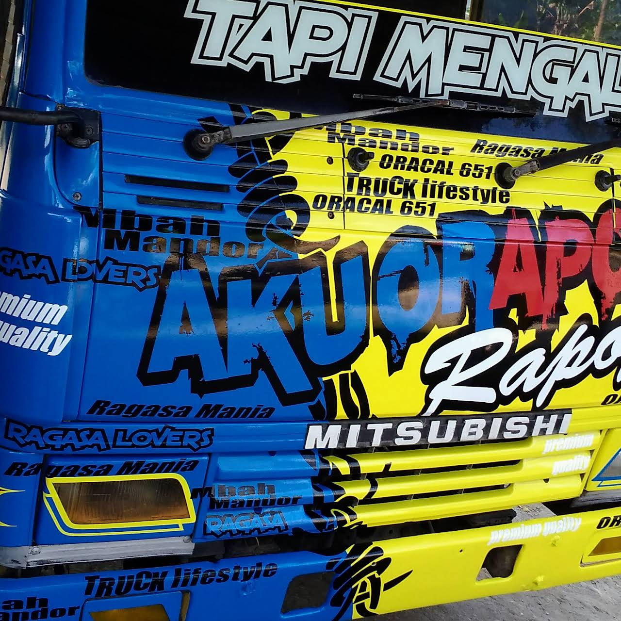 29 Contoh Cutting  Sticker Mobil Truk  Terbaru Tahun Ini 