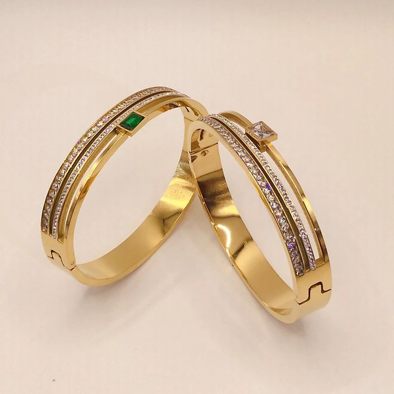 Titanium stalen armband wit groen dubbele rij boor gesp, persoonlijkheid, eenvoudig design, perfect voor dagelijks gebruik.
