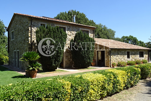 Farmhouse with garden 1