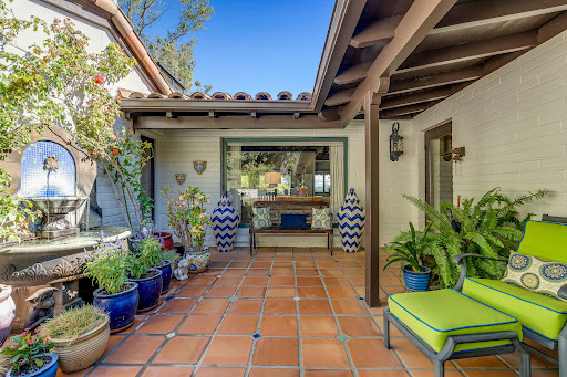 Maison avec piscine 2