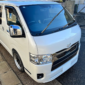 ハイエースバン TRH200V