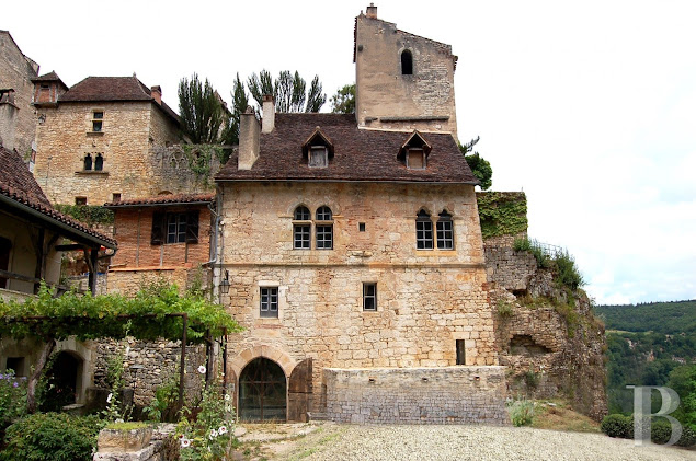 Saint-Cirq-Lapopie (Сен-Сирк-Лапопи), Миди-Пиренеи, Франция