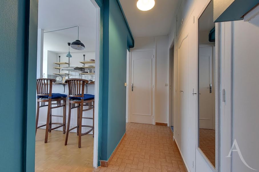 Location meublée appartement 2 pièces 40.4 m² à Montreuil (93100), 990 €