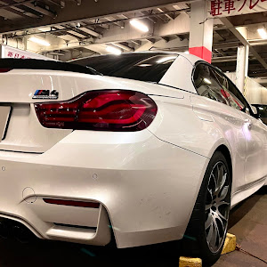 M4 クーペ