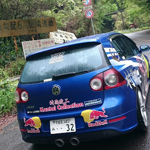 ゴルフ R32