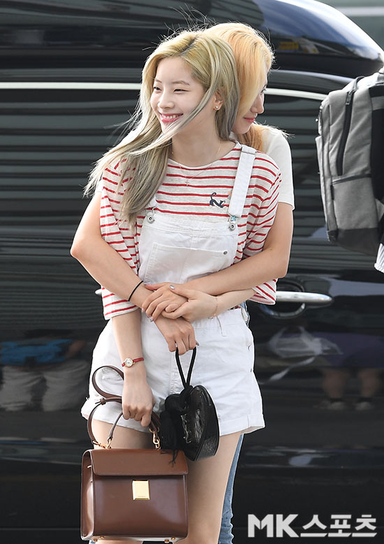 sana dahyun1