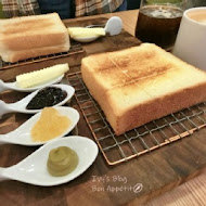 嵜本 高級生吐司專門店 SAKImoto Bakery(板橋大遠百店)