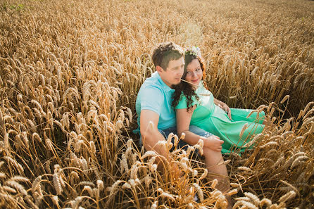 Wedding photographer Kaleriya Petrovskaya (lira192021). Photo of 24 October 2015