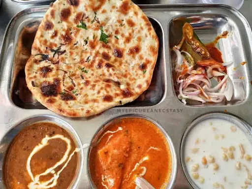 Aloo Chur 2 Naan Thali