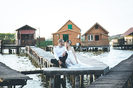 Wedding photographer Szabina Farkas B (farkasbszabina). Photo of 13 December 2019