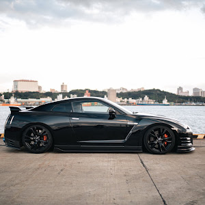 NISSAN GT-R R35