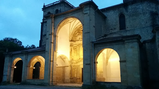 Iglesia De San Vicente