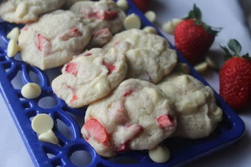 White Chocolate Strawberry Cookies