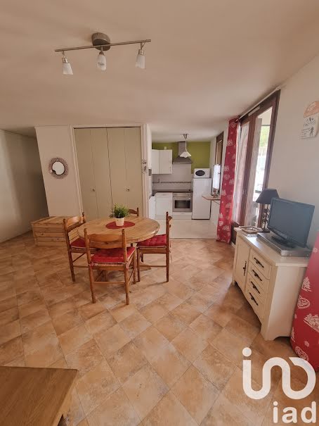 Vente appartement 2 pièces 43 m² à Le mont dore (63240), 137 000 €