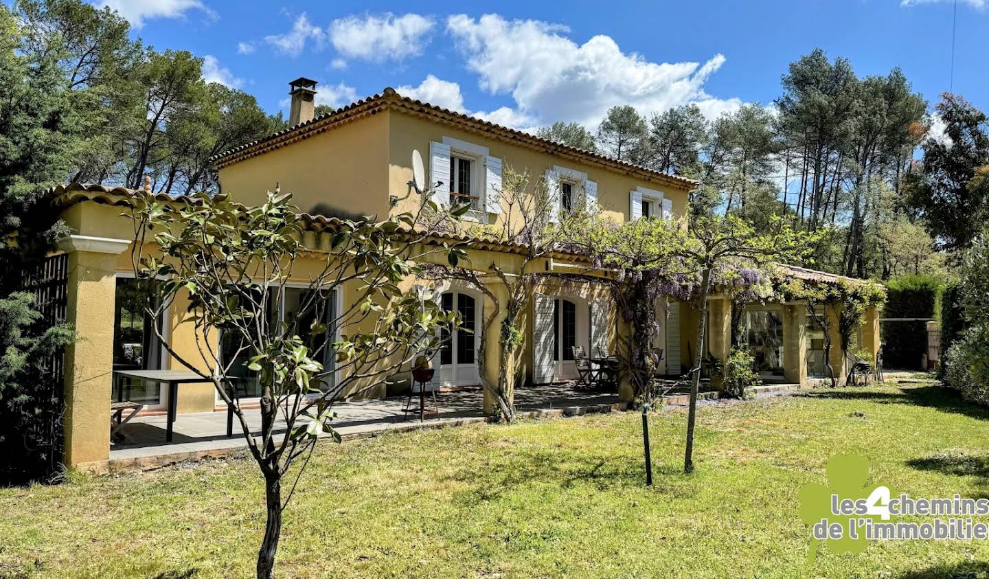 Villa avec piscine et terrasse Fuveau