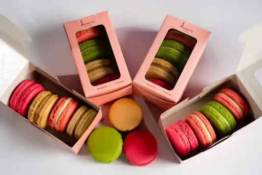 Assorted Macaroon Box - 4 Pcs