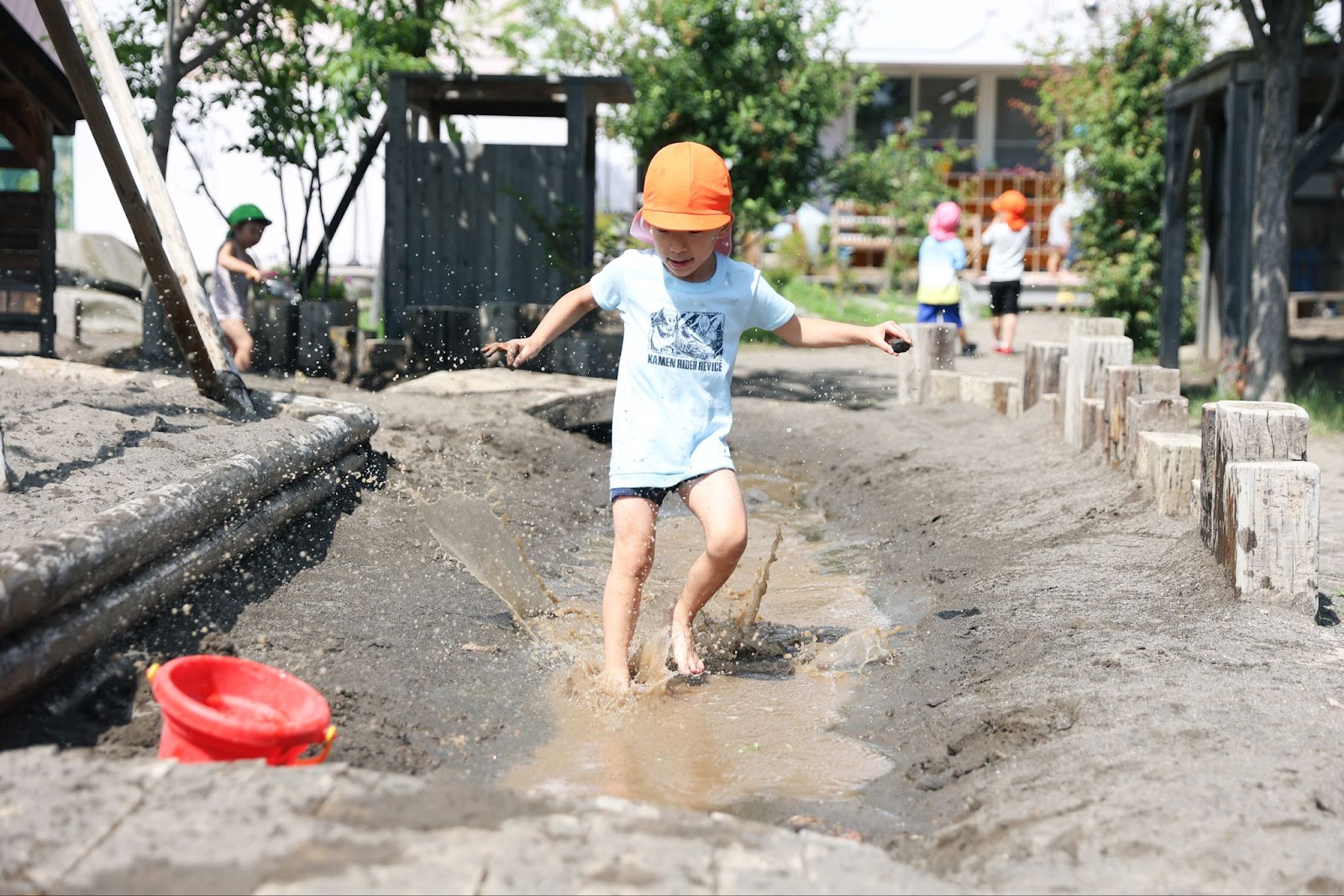 ふたば幼稚園が「遊びこむ園庭」にこだわる理由とは。子どもの能力を引き出す環境づくりについて