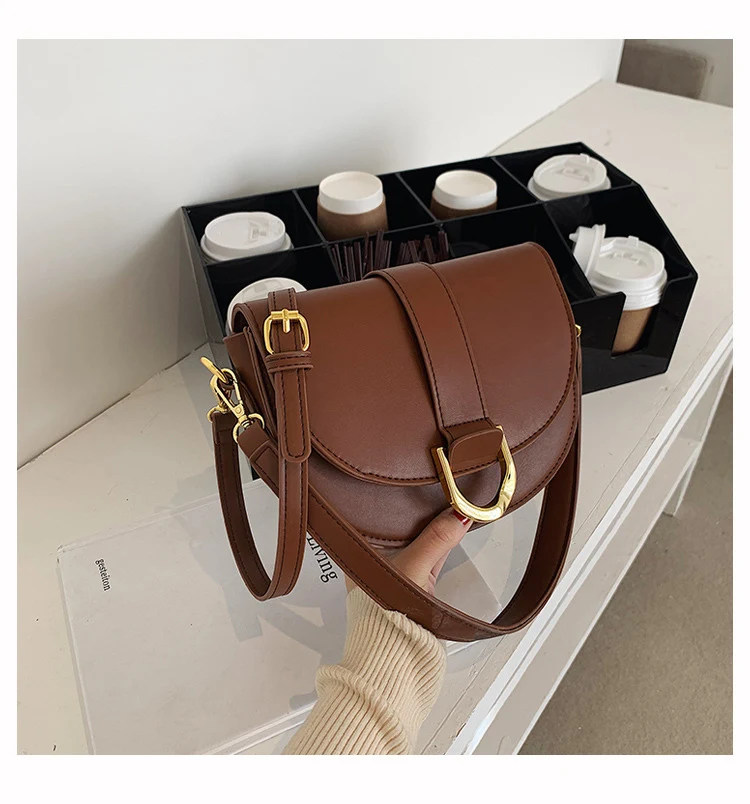 Title 8, Premium crossbody zadeltas voor onder de arm. H...