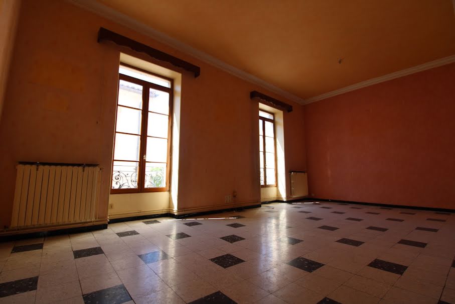 Vente appartement 7 pièces 115 m² à Nimes (30000), 195 000 €
