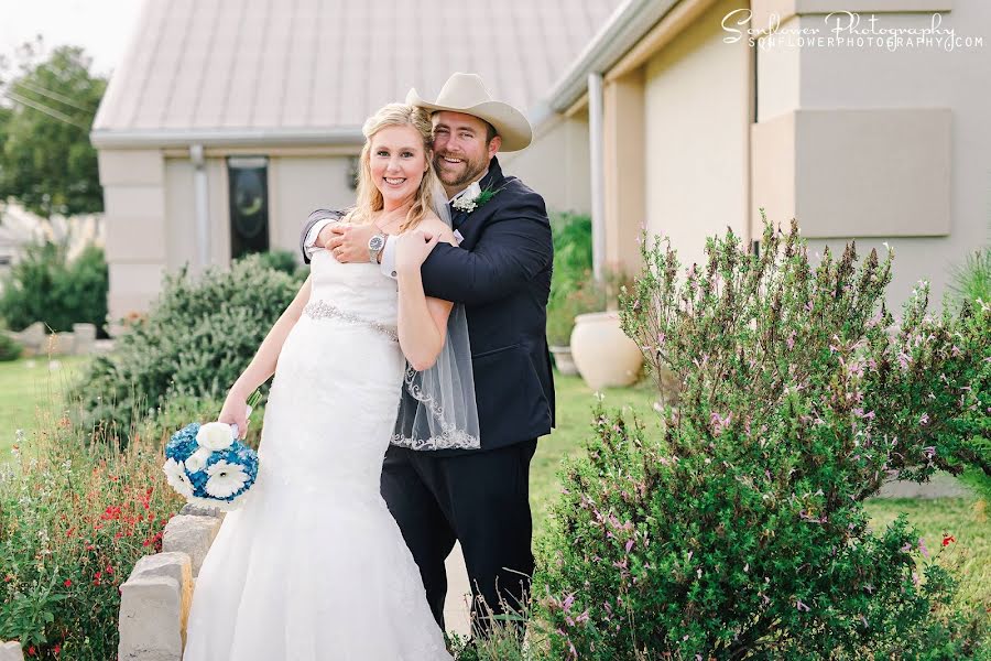 Wedding photographer Shannon (sonflowerphoto). Photo of 22 November 2019