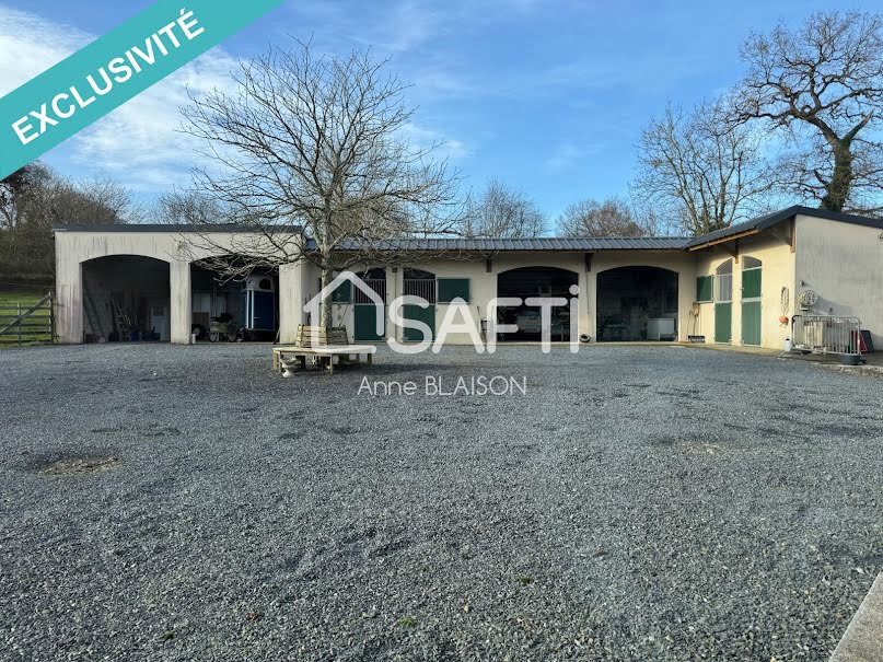 Vente maison 10 pièces 180 m² à Auvers (50500), 497 000 €