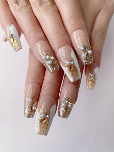 Title 4, Niche Advanced Finished Manicure for flawless n...
