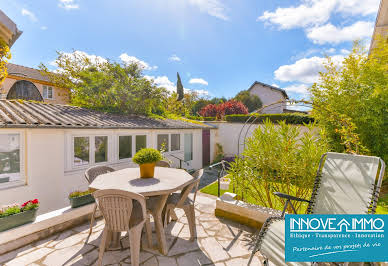 Maison avec jardin et terrasse 20