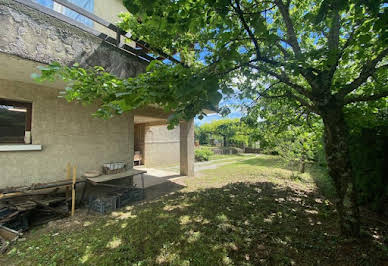 House with pool and terrace 3