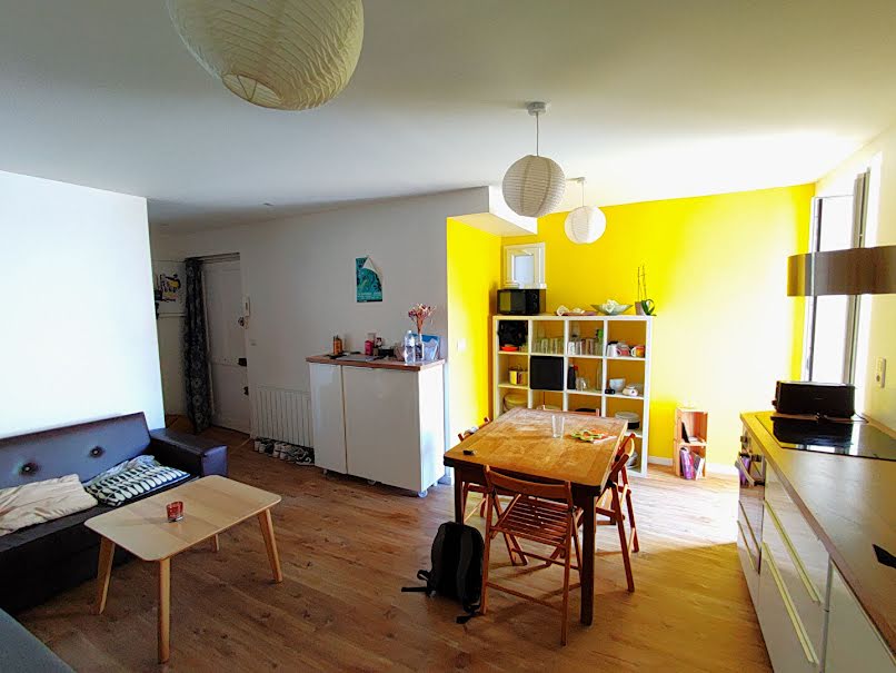 Location  appartement 5 pièces 95 m² à Nantes (44000), 504 €