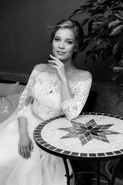 Φωτογράφος γάμων Nina Zverkova (ninazverkova). Φωτογραφία: 11 Αυγούστου 2020