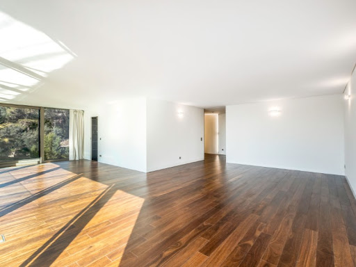 Apartment 4