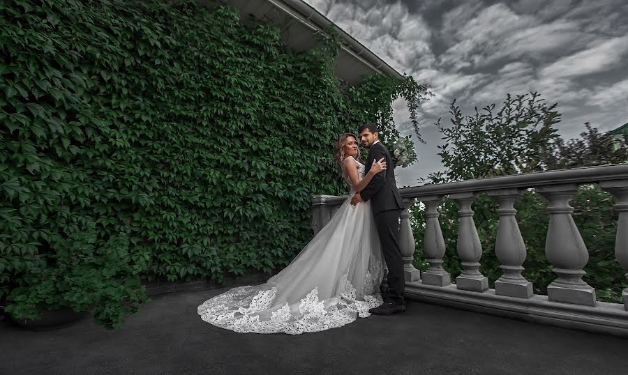 Fotógrafo de casamento Anzhelika Villius (villiusangel). Foto de 14 de outubro 2017