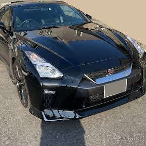 NISSAN GT-R R35