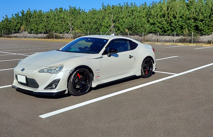 86のスマホ撮影・CARTUNE始まってから5年・最近サボり気味・最近インスタばっかりに関するカスタム事例の投稿画像1枚目