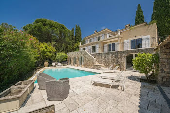 villa à Mougins (06)