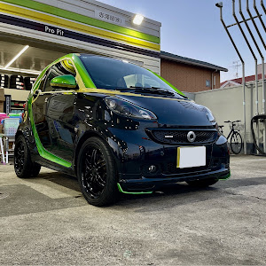 フォーツーエレクトリックドライブ